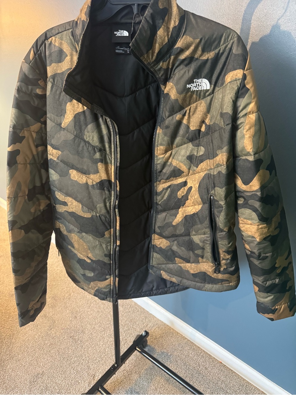 The North Face Men’s Camo Puffer Jacket - Green/Black